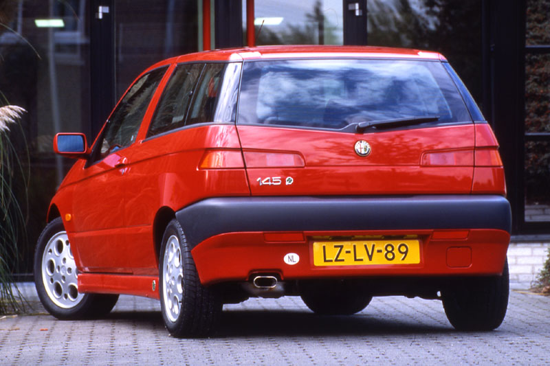 Alfa Romeo 145 2.0 I4 16V Quadrifoglio