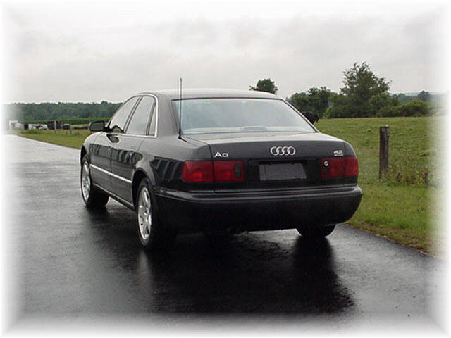 Audi A8 4.2 quattro AT