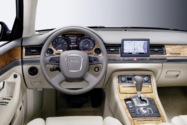 Audi A8 6.0 Quattro L
