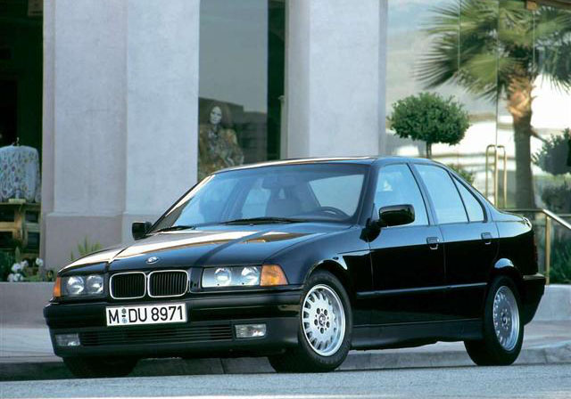 BMW 3 318i 115hp MT