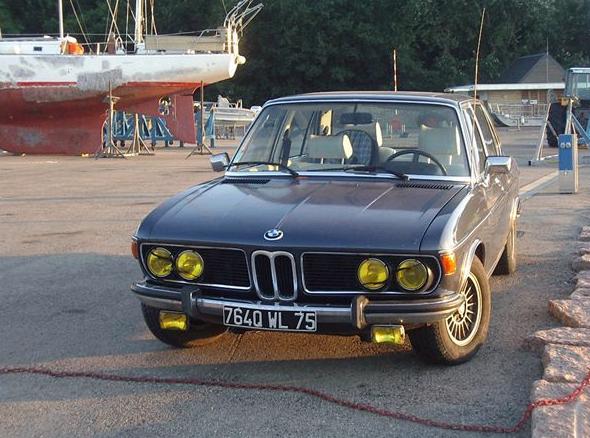 BMW 3.3 Li