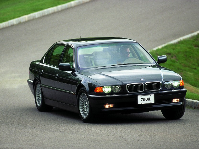 BMW 7 725tds MT
