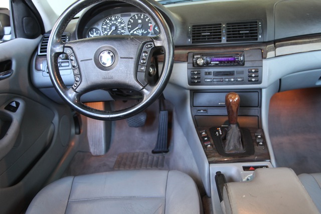 BMW 323i Sport Wagon
