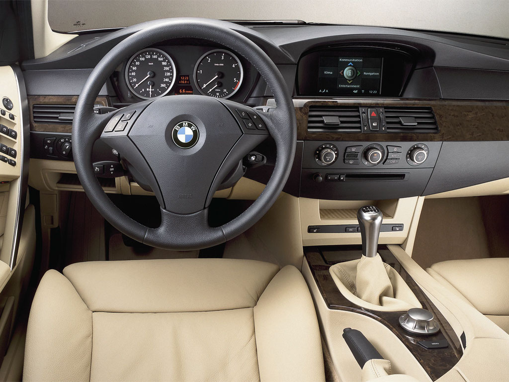 BMW 530i Sedan