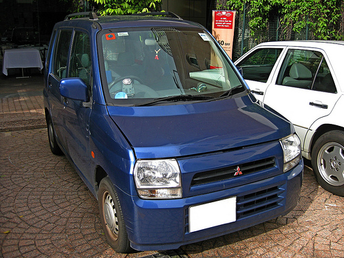 Mitsubishi Toppo 657 B AT