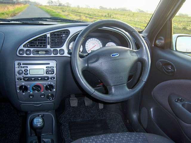 Ford Fiesta 1.6 Ghia