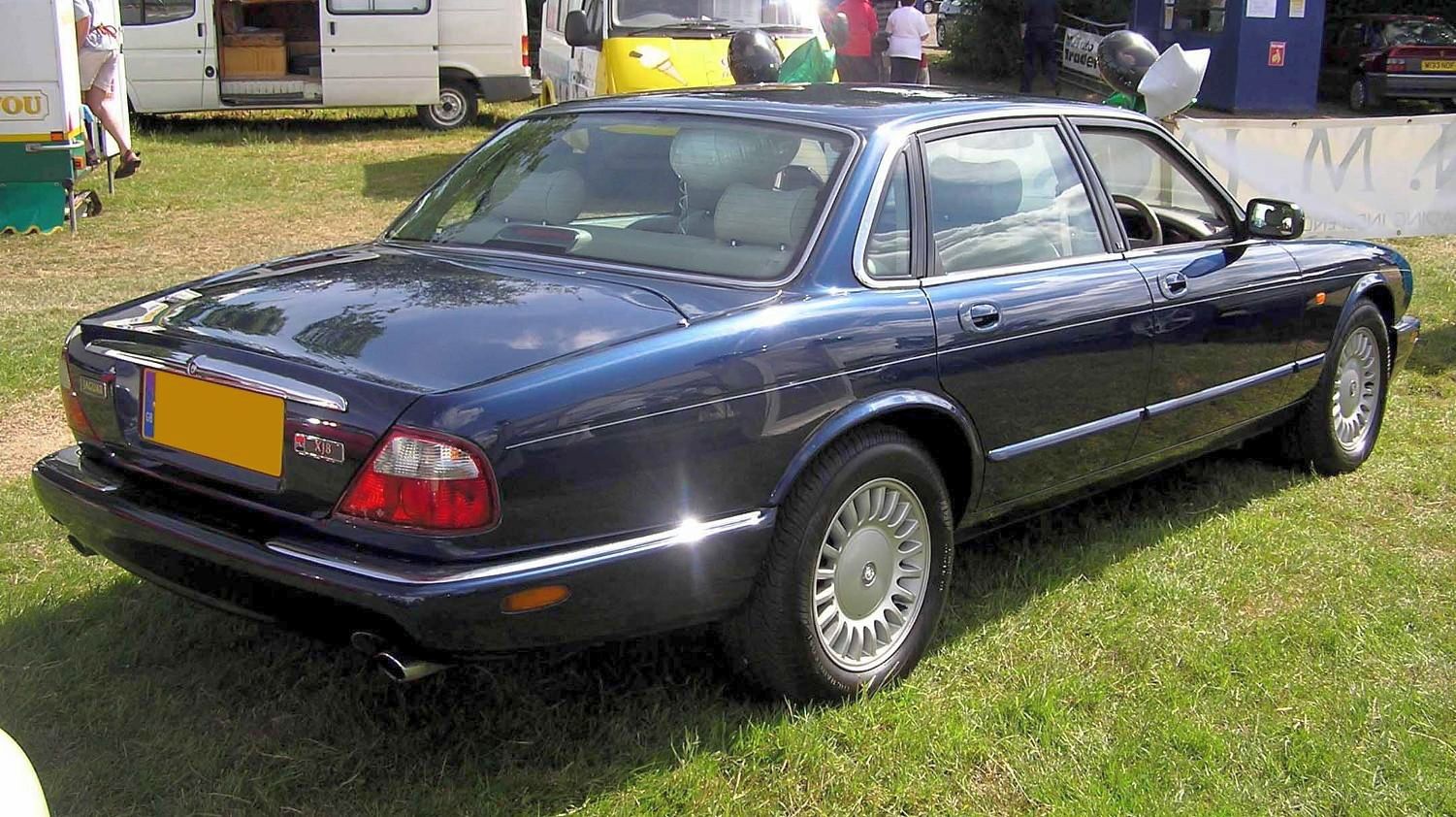 Jaguar XJ 8
