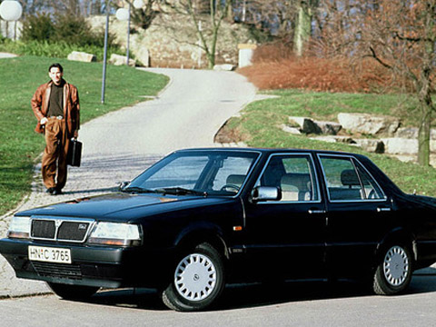 Lancia Thema 2000 16V