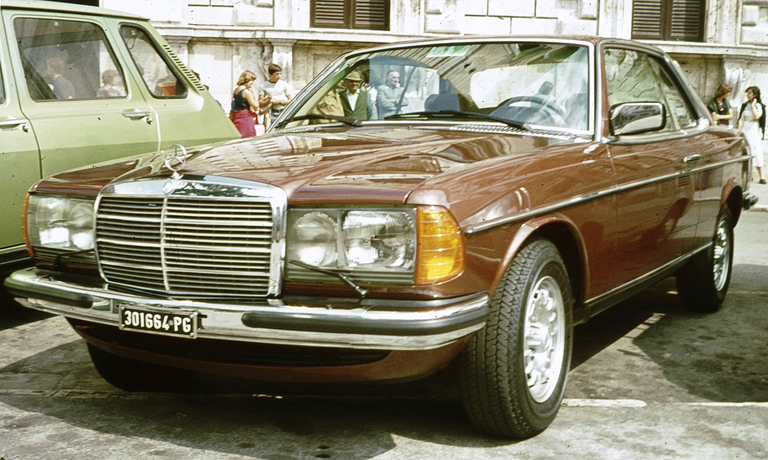 Mercedes-Benz W123 Coupe