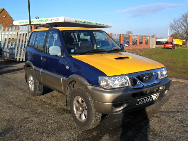 View Of Nissan Terrano Ii 27 Diesel Photos Video Features And