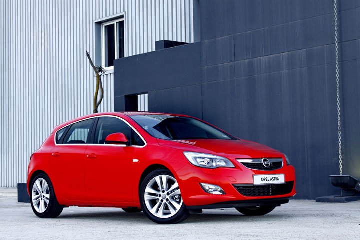 Opel Astra 1.4 MT Enjoy