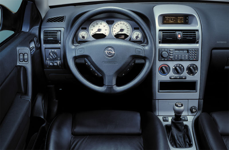 Opel Astra 2.2 DTI