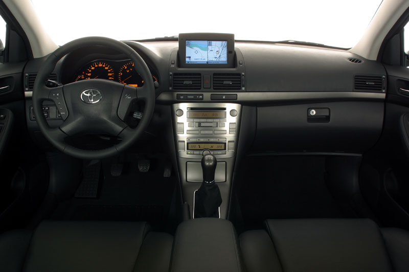 Toyota Avensis 2.0 Executive