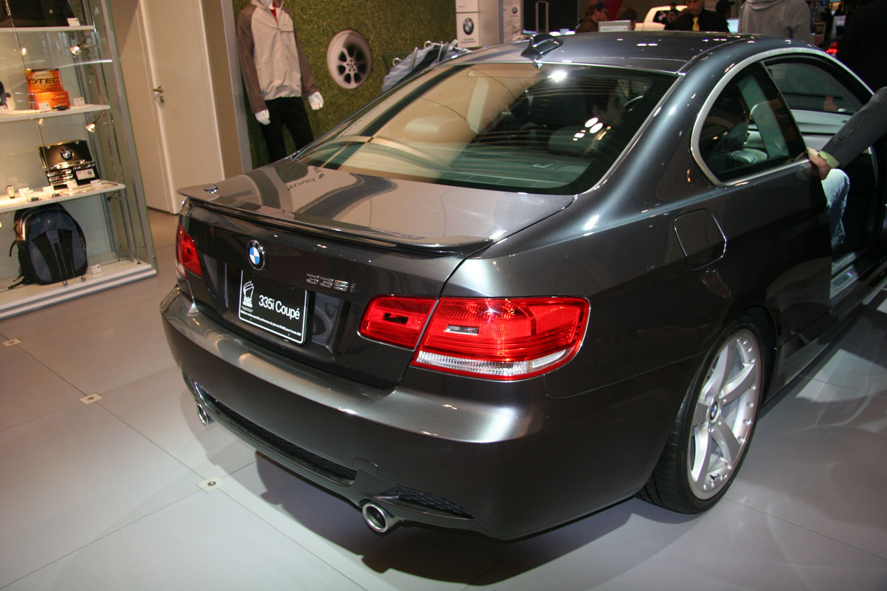 BMW 335 Xi Sedan