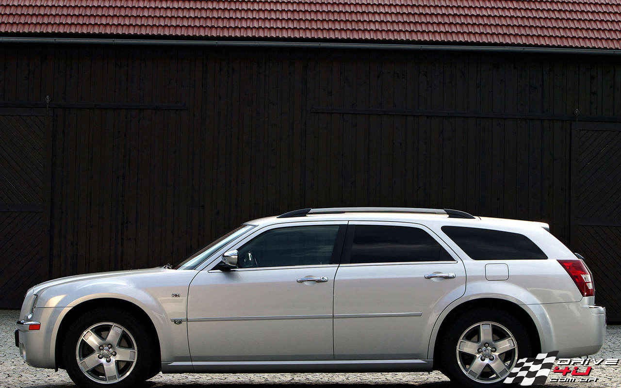 Chrysler 300C Touring 5.7 Hemi AWD