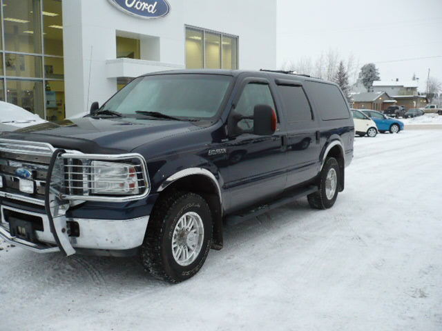 Ford Excursion XLT 6.8