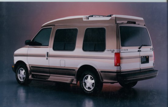 GMC Safari Passenger Van