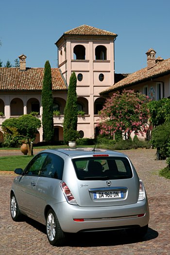Lancia Ypsilon 1.4 16V