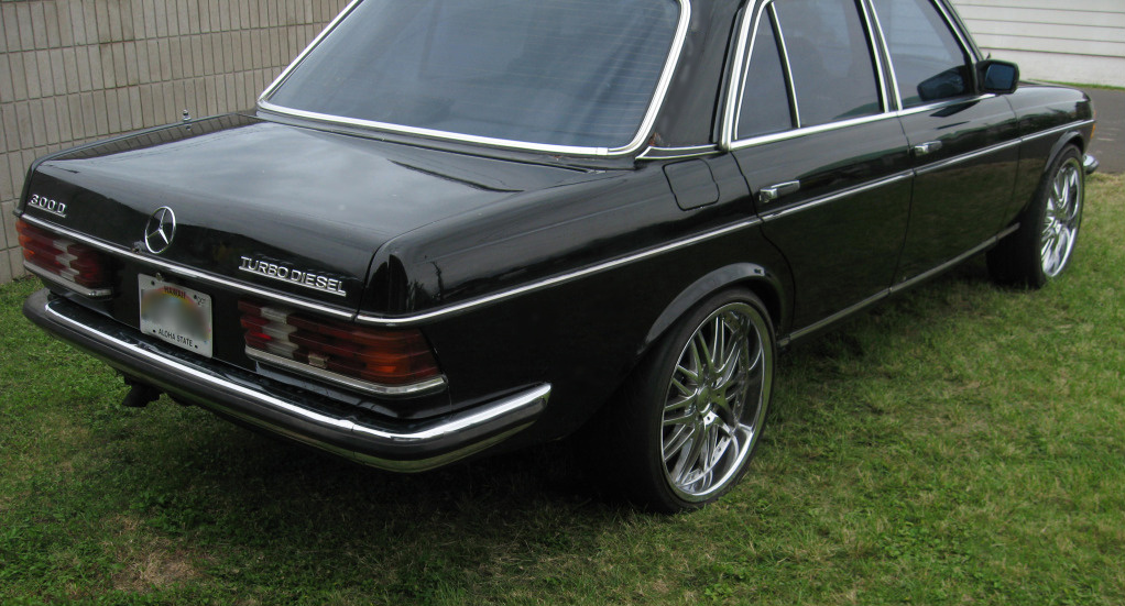 Mercedes-Benz W123 Coupe