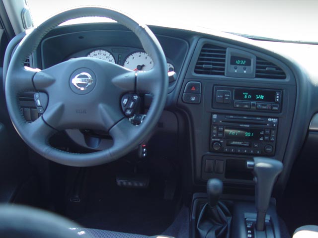 Nissan Pathfinder LE Platinum