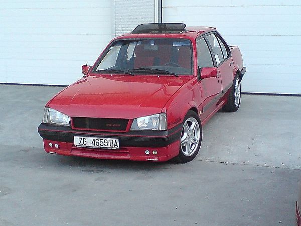 Opel Ascona 2.0 S