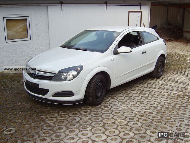 View Of Opel Astra Gtc 1 7 Cdti Photos Video Features And Tuning Of Vehicles Gr8autophoto Com