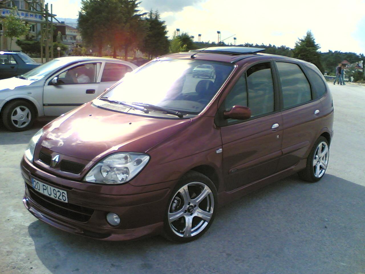 Renault Scenic 1.6 RT Automatic