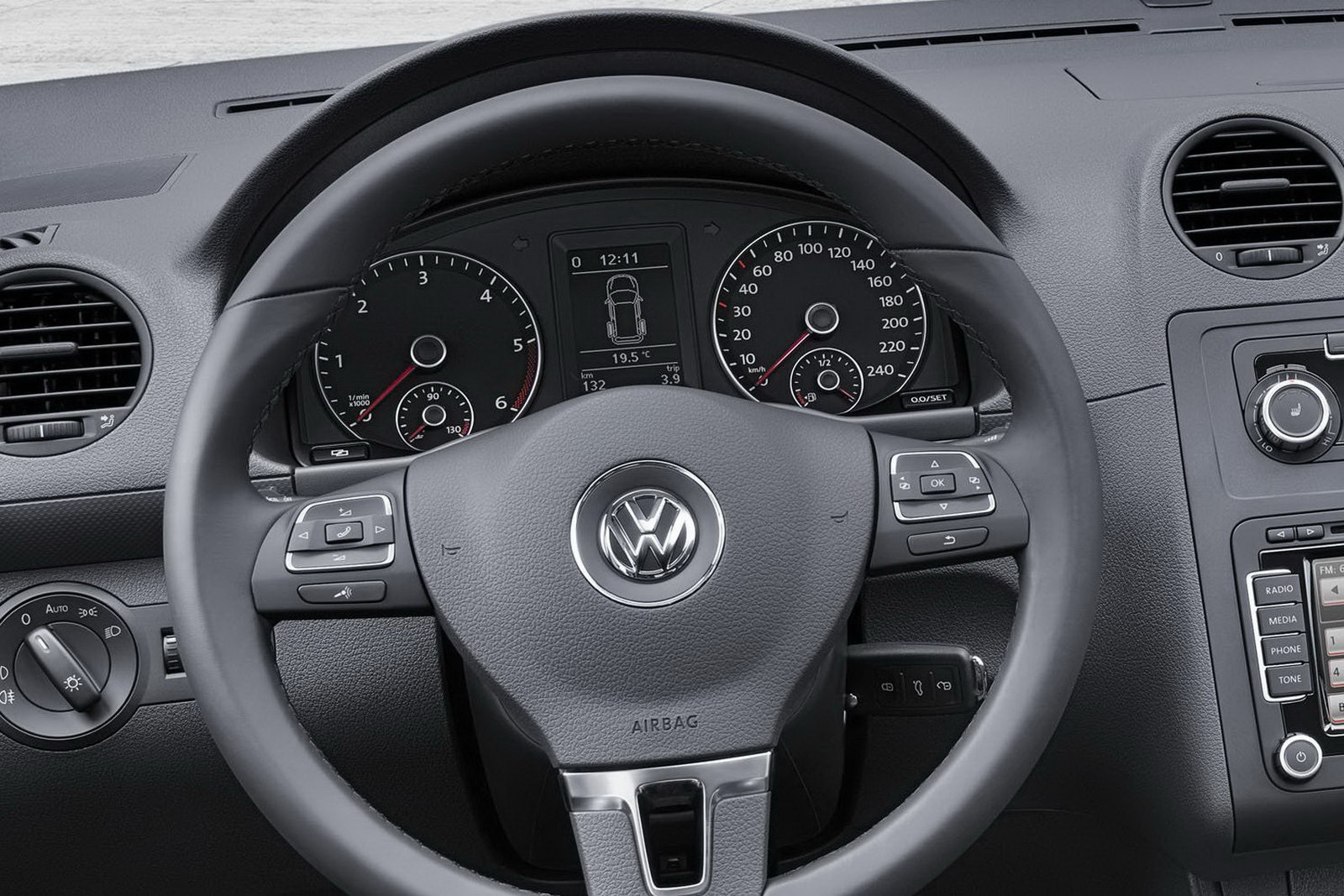 Volkswagen Caddy 1.2 TSI 105 hp MT Comfortline