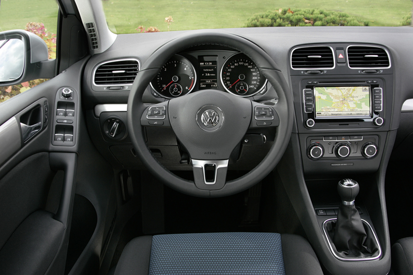Volkswagen Golf 1.6 TDI BlueMotion MT