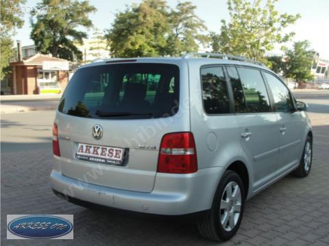Volkswagen Touran 1.6 Conceptline