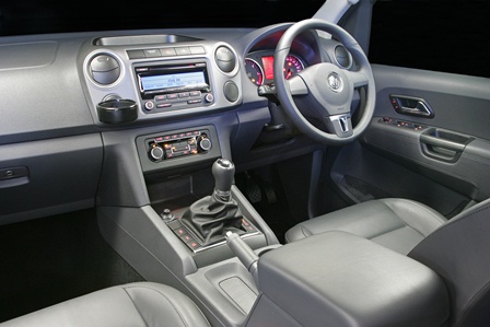 Volkswagen Amarok 2.0 BiTDI Comfort MT Robust