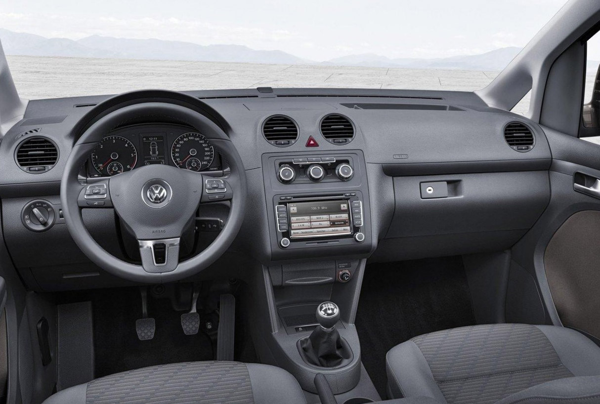 Volkswagen Caddy 1.6 D MT