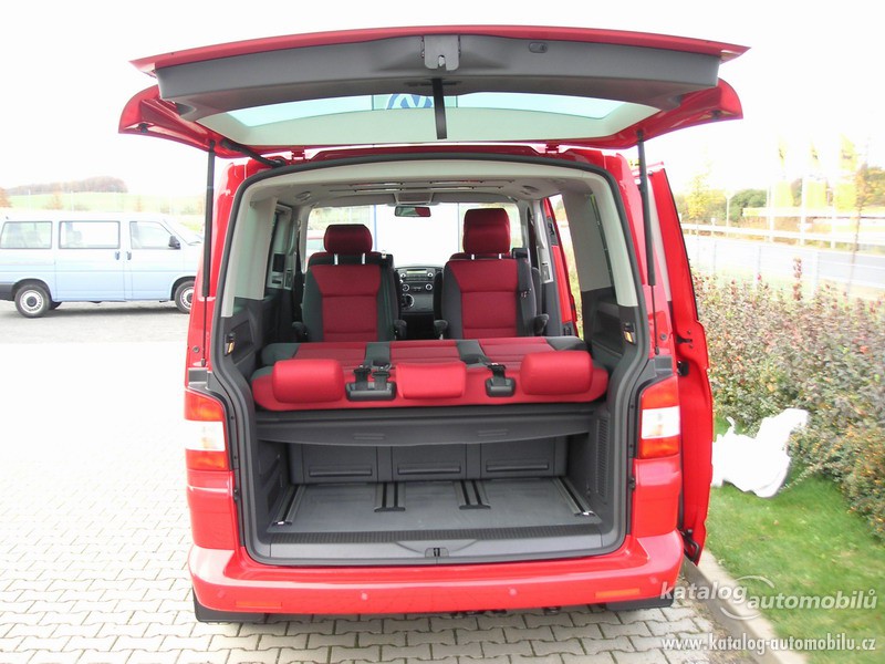 Volkswagen Multivan 2.0 TDI 140hp 4Motion MT Comfortline
