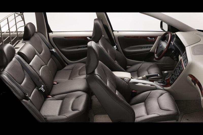 Volvo XC70 2.5 T AWD Comfort