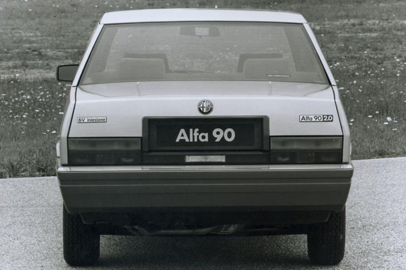 Alfa Romeo 90 2.4 D