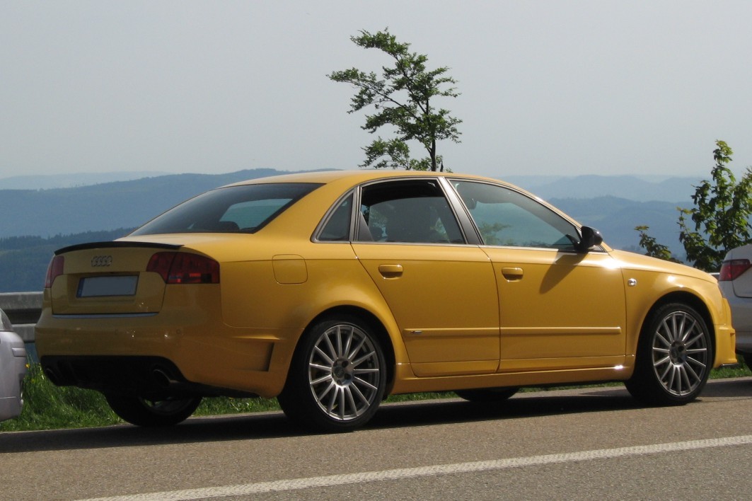 Audi A4 2.0 T FSi DTM