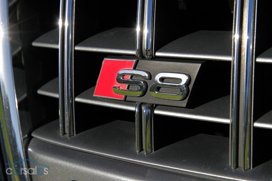 Audi S8 Tiptronic