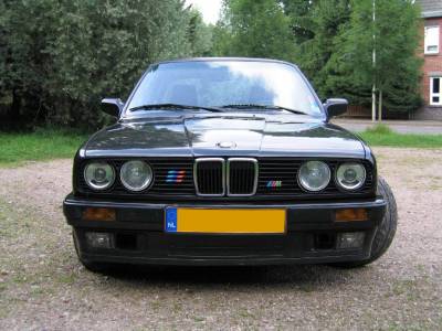 BMW 3 320i 129hp MT
