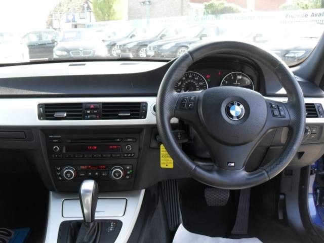 BMW 320i Automatic