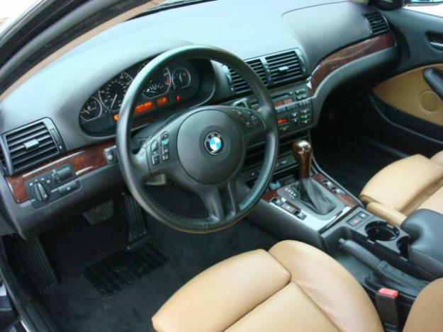 BMW 330xi Sedan