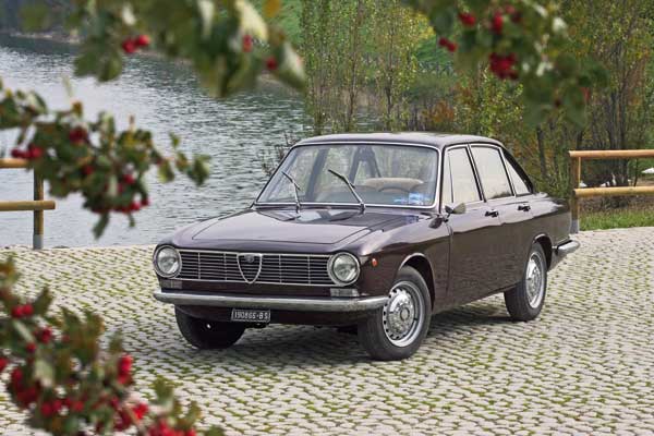 Alfa Romeo 2600 De Luxe