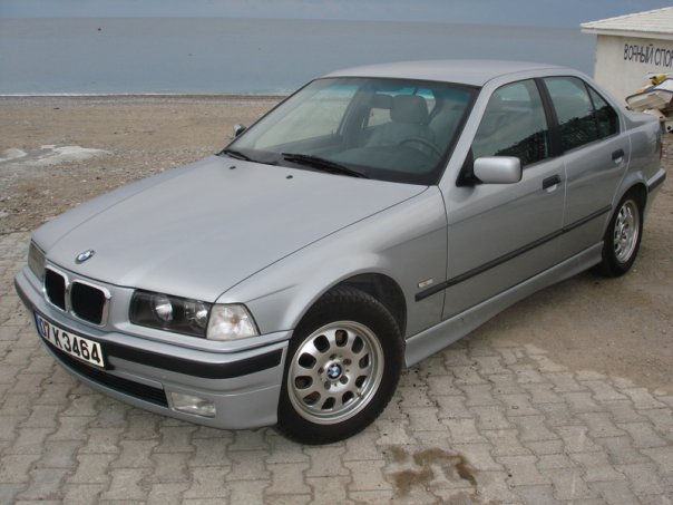 BMW 3 318i