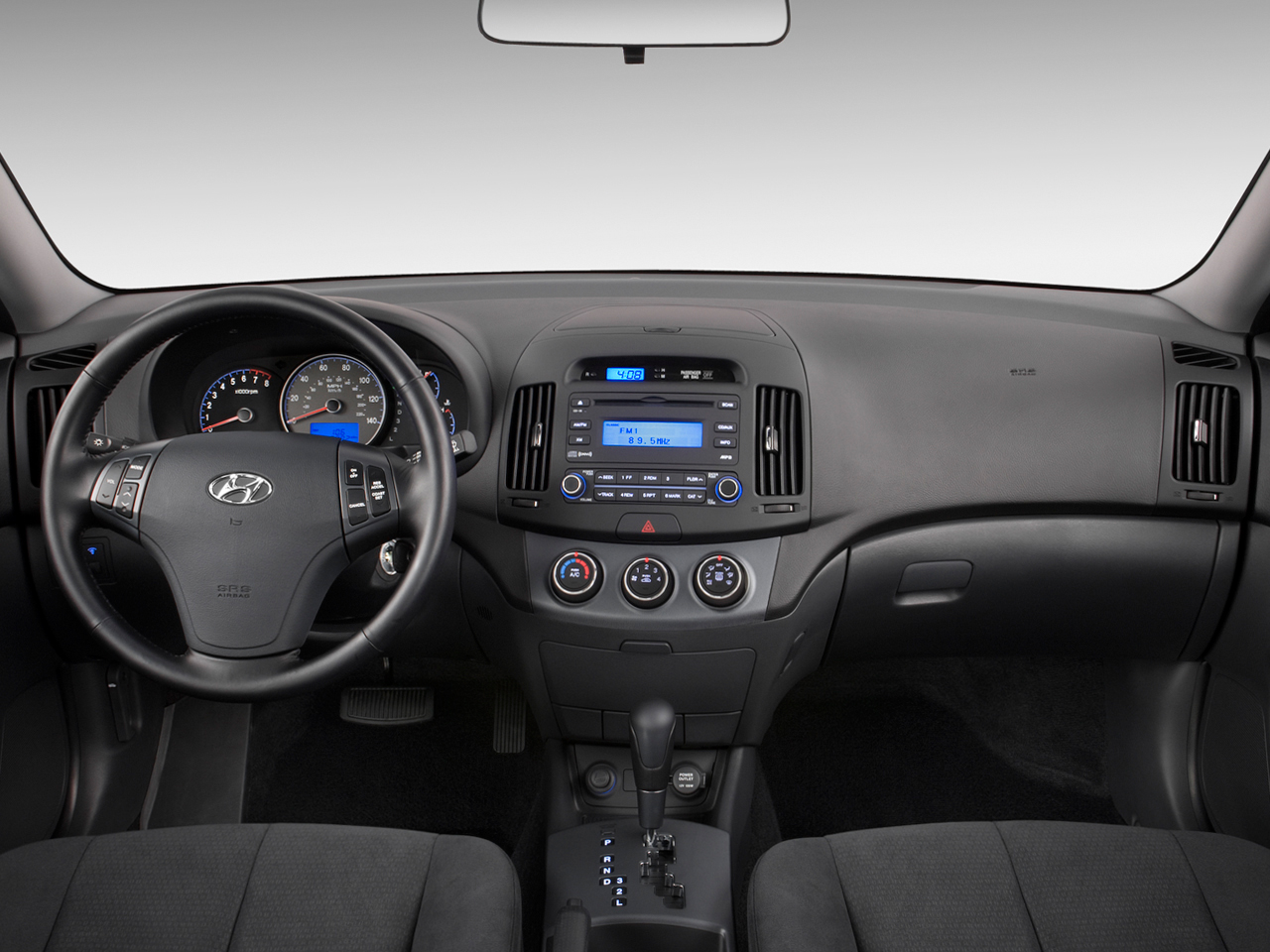 View of Hyundai Elantra SE. Photos, video, features and tuning of ...