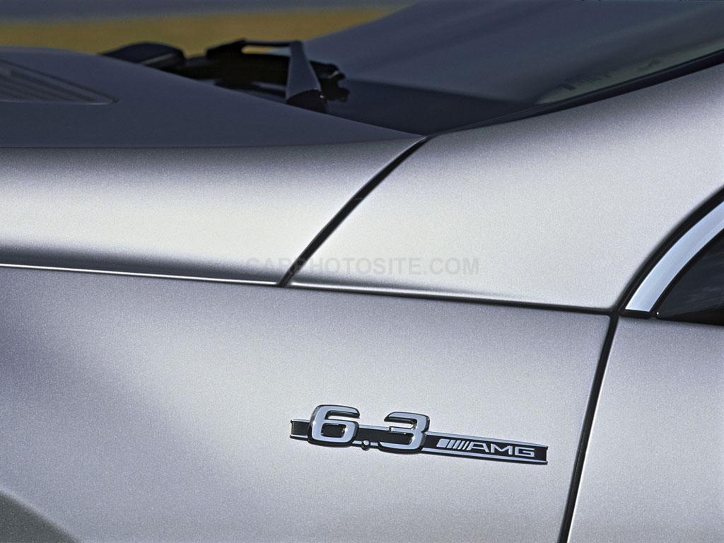 Mercedes-Benz R 63 AMG 4Matic