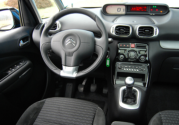 View Of Citroen C3 Vti 95 Photos Video Features And Tuning Gr8autophoto Com
