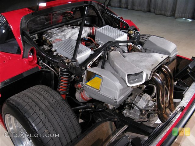 Ferrari F40 2.9 i V8 32V
