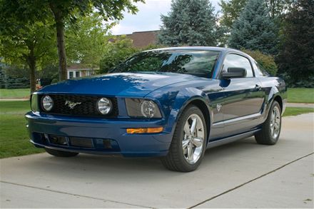 Ford Mustang Premium Coupe
