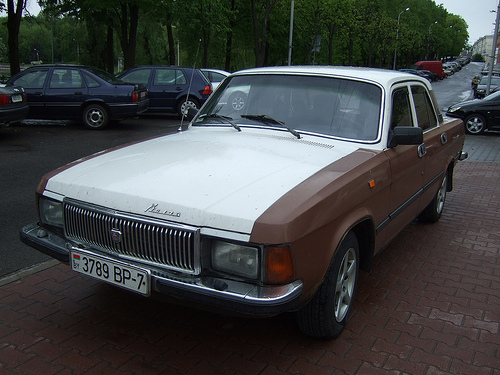 GAZ «Volga» 3102 2.3 i