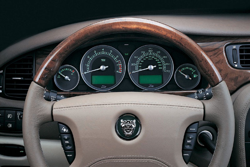 Jaguar S-Type 4.2 V8 Executive