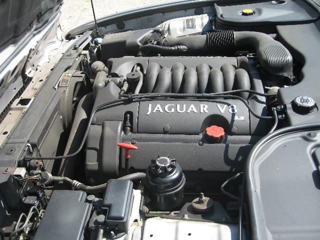Jaguar XJ8 3.2